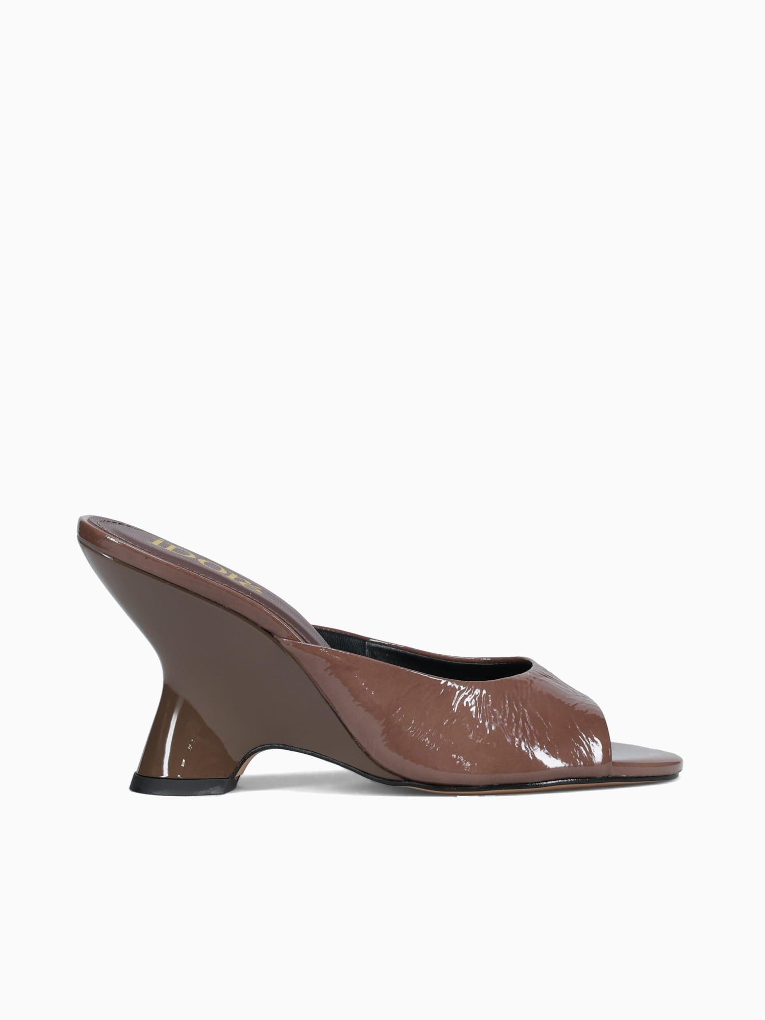 Sahira Bourbon Verniz Artemis Brown / 5 / M