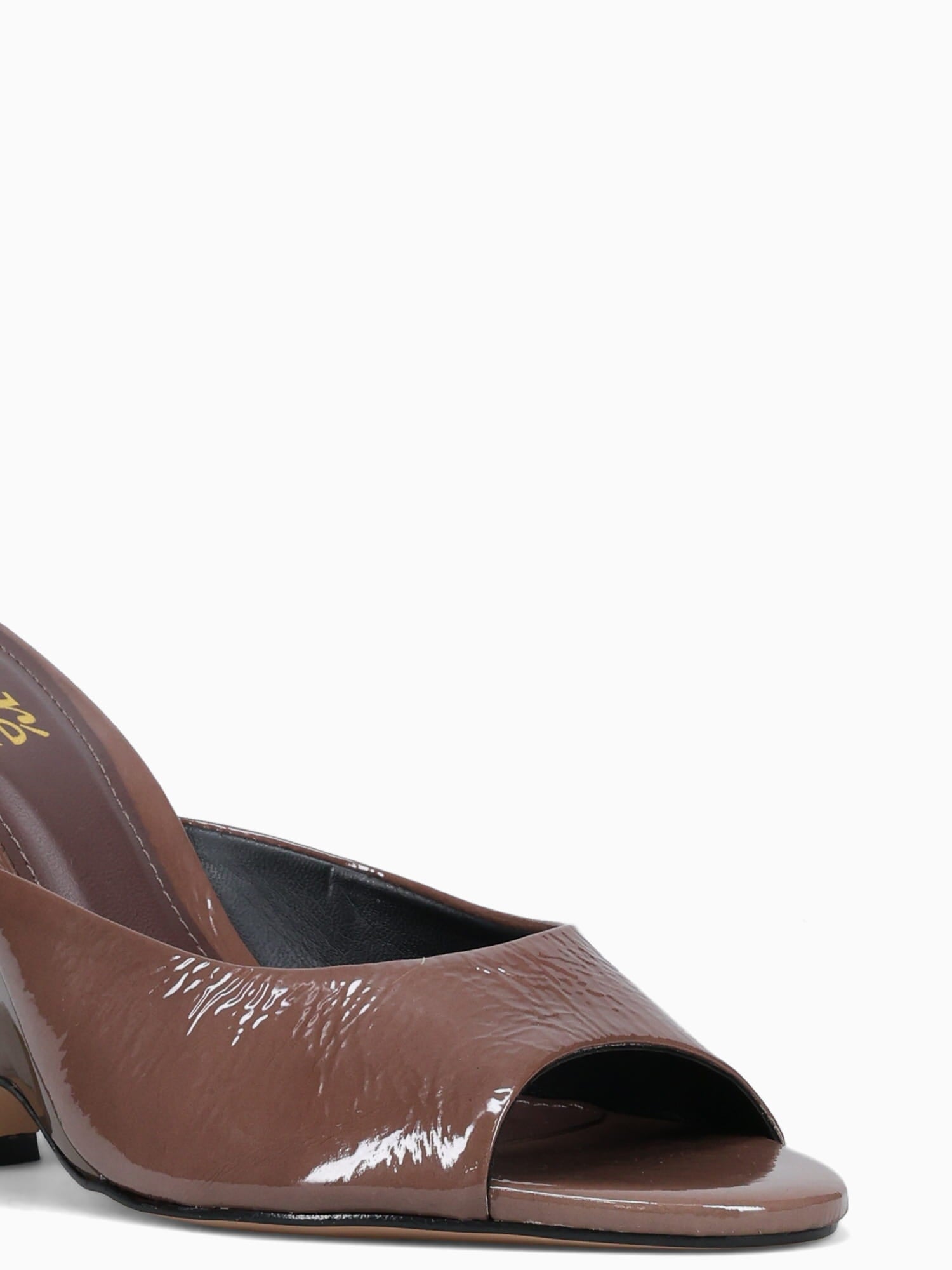 Sahira Bourbon Verniz Artemis Brown / 5 / M
