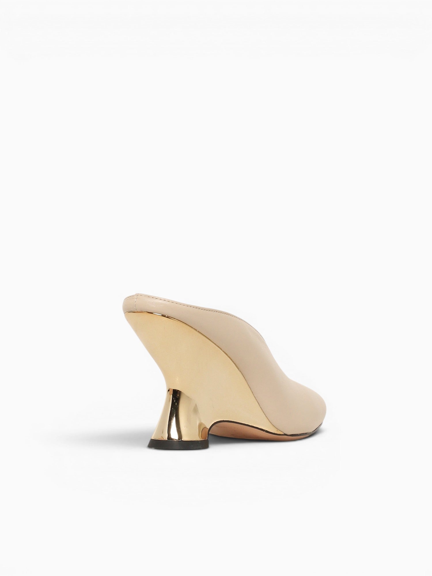 Trina Off White Veneto Off White / 5 / M