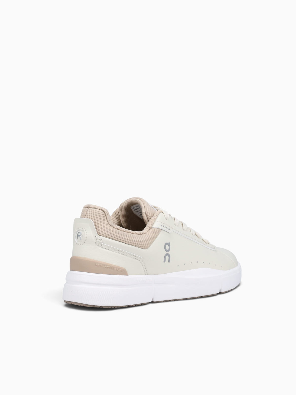 The Roger Advantage Sand Grain leather