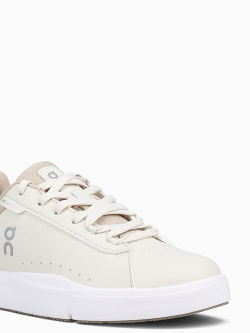 The Roger Advantage Sand Grain leather