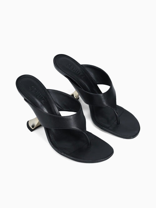 Sugey Black Bright Casein Leather Black / 5 / M