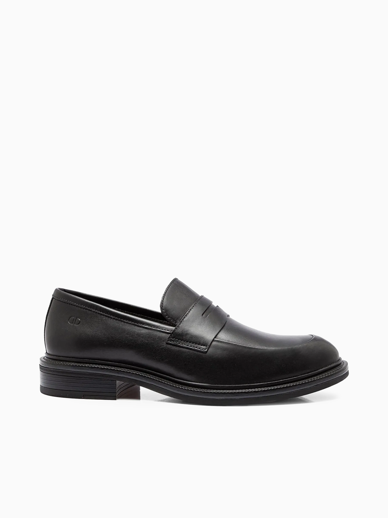597102001 Black Leather