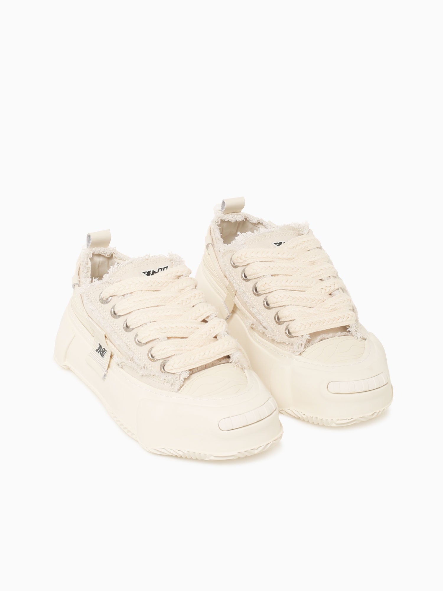 Elevate Cream Canvas Off White / 8 / M