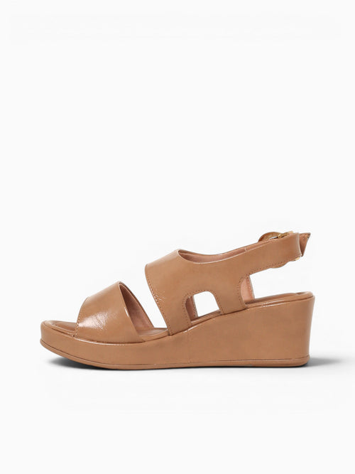Estela Macchiato Verniz Tan / 5 / M