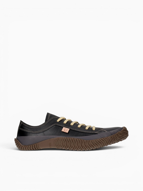 Iconic Black Leather Black / 8 / M