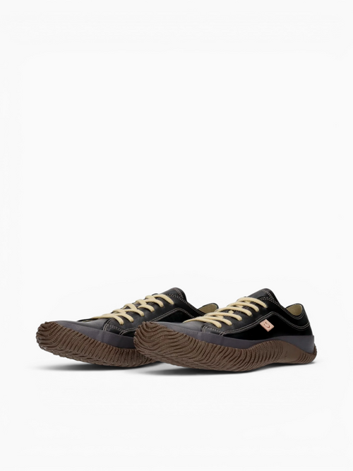 Iconic Black Leather Black / 8 / M