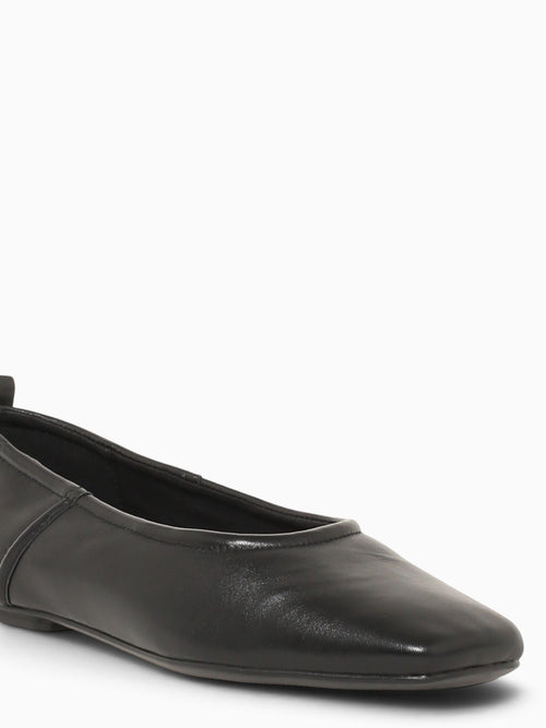 Dream Black Leather Black / 5 / M