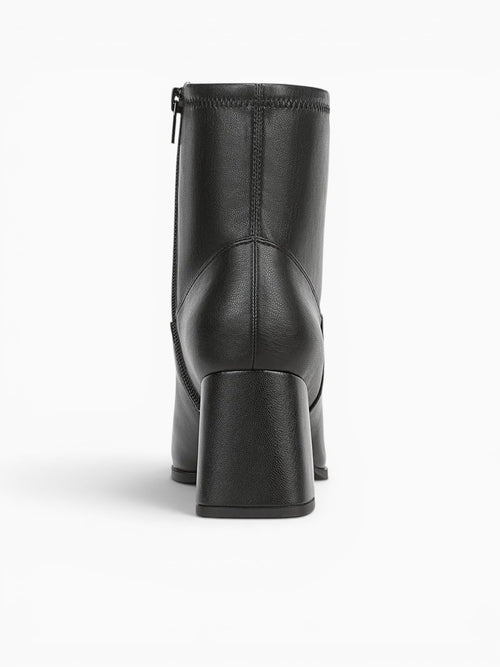 Henny Black Smooth Black / 5 / M