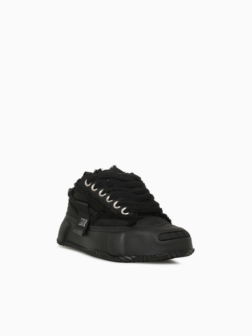 Elevate Triple Black Black / 7 / M