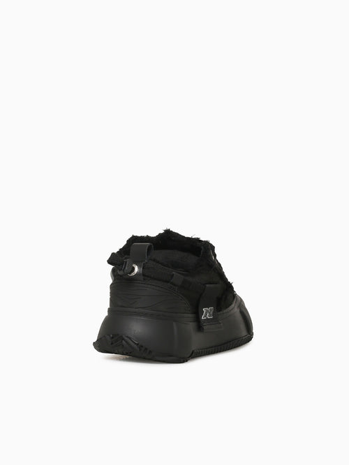 Elevate Triple Black Black / 7 / M