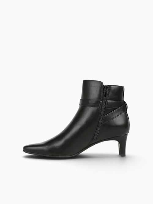 Fawn Black Smooth Black / 5 / M