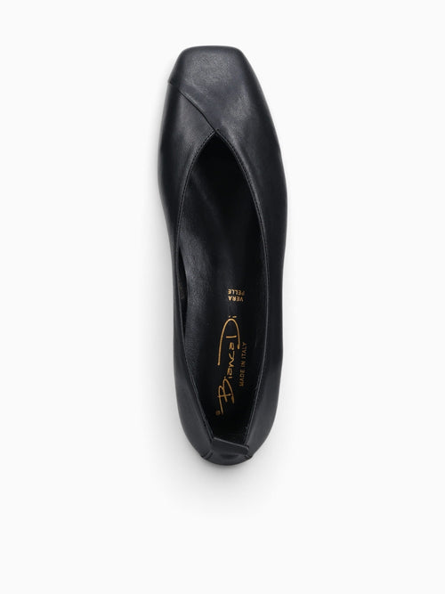 213 Black Leather Black / 36 / M