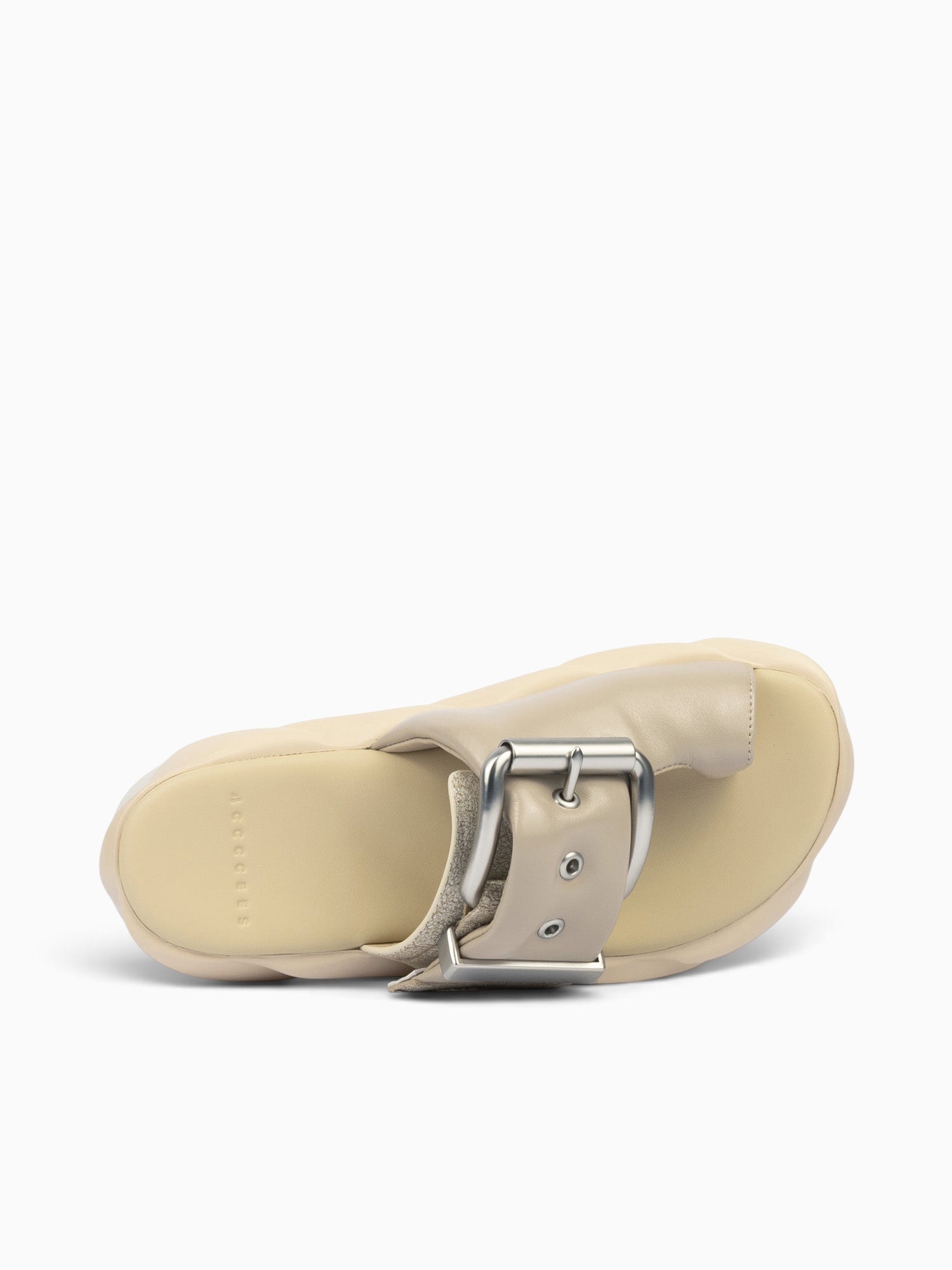 Mellow Glow Greige Sheep Patent Leather Grey / 36 / M