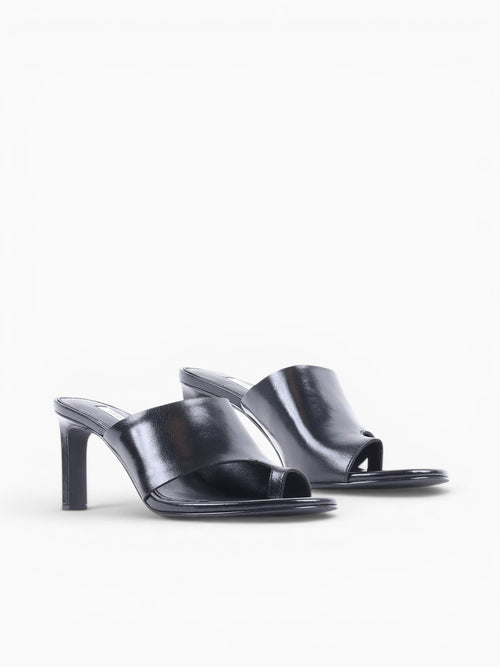 Valentine Black Black / 6 / M