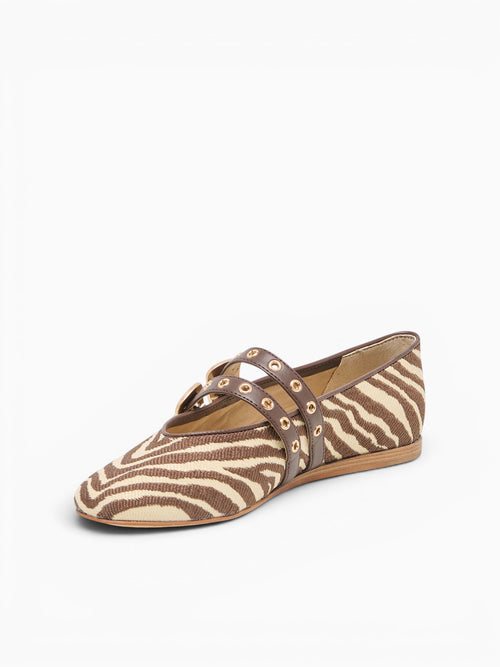 Baylee Grommet Zebra Raffia Brown / 5 / M