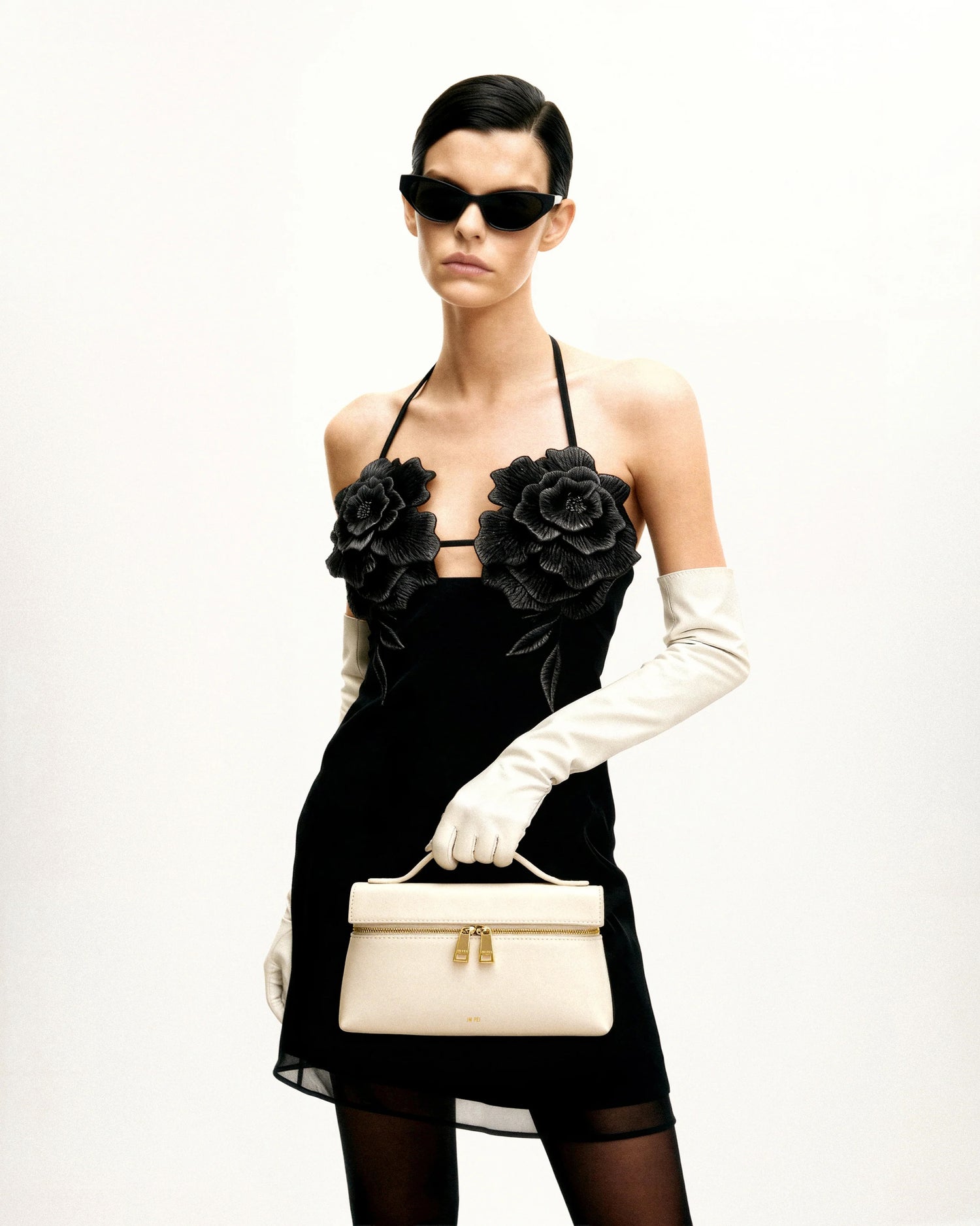 Thea Top Handle White