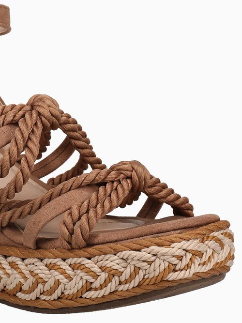 Betsy 5015870040 Castor Tan / 5 / M
