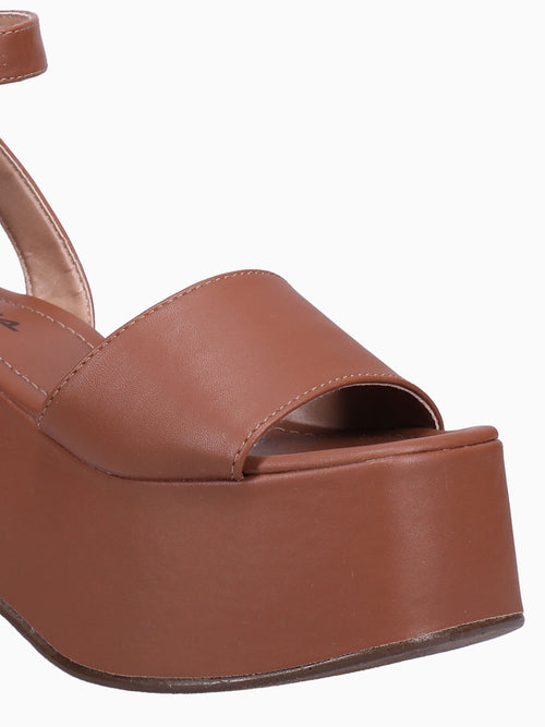 Waves 394568802 Caramelo Napa Jazz Tan / 5 / M