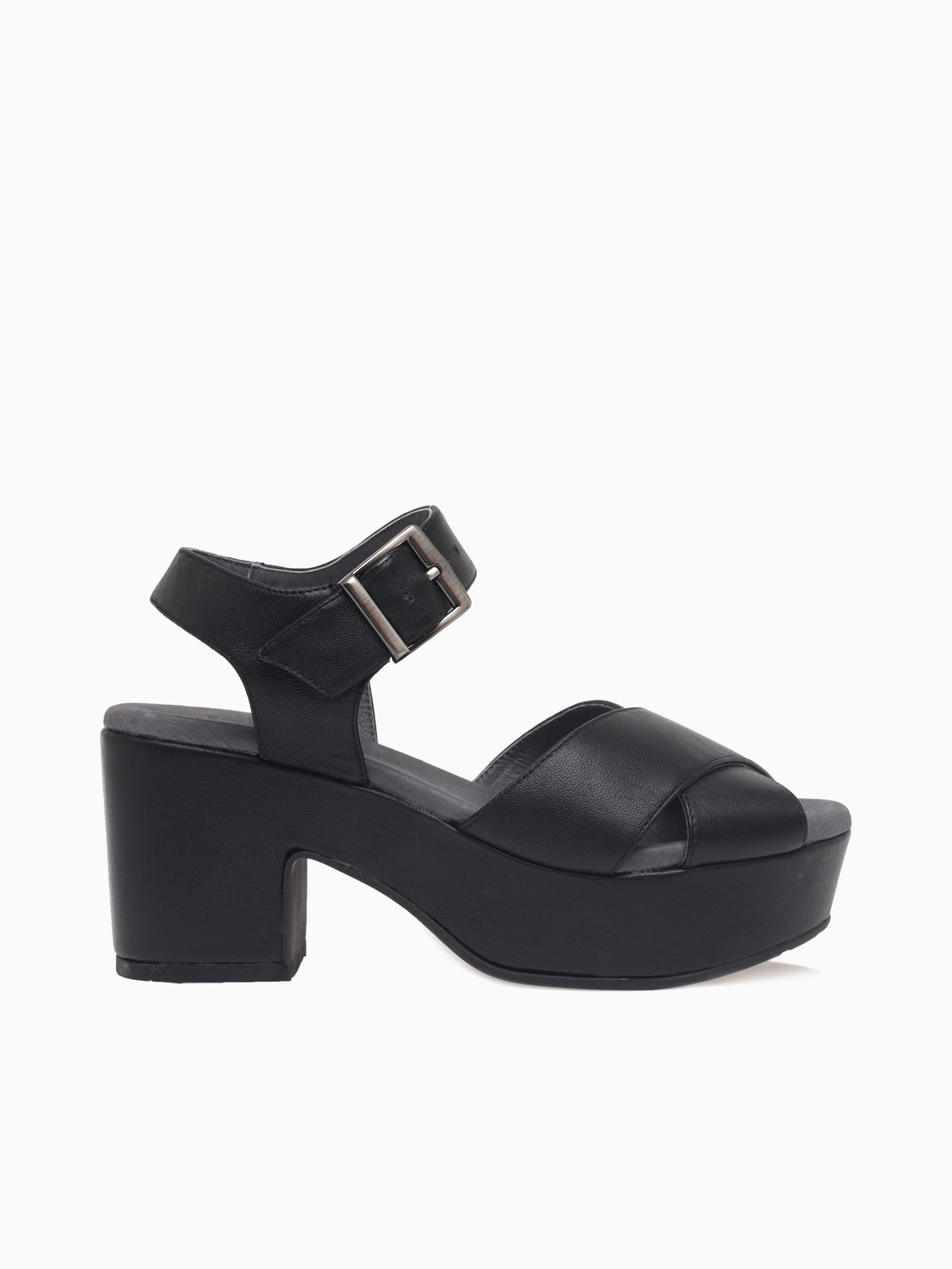 Ginny Black Leather Black / 6 / M