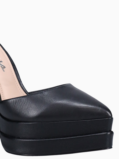 Alessia Black Leather Black / 5 / M