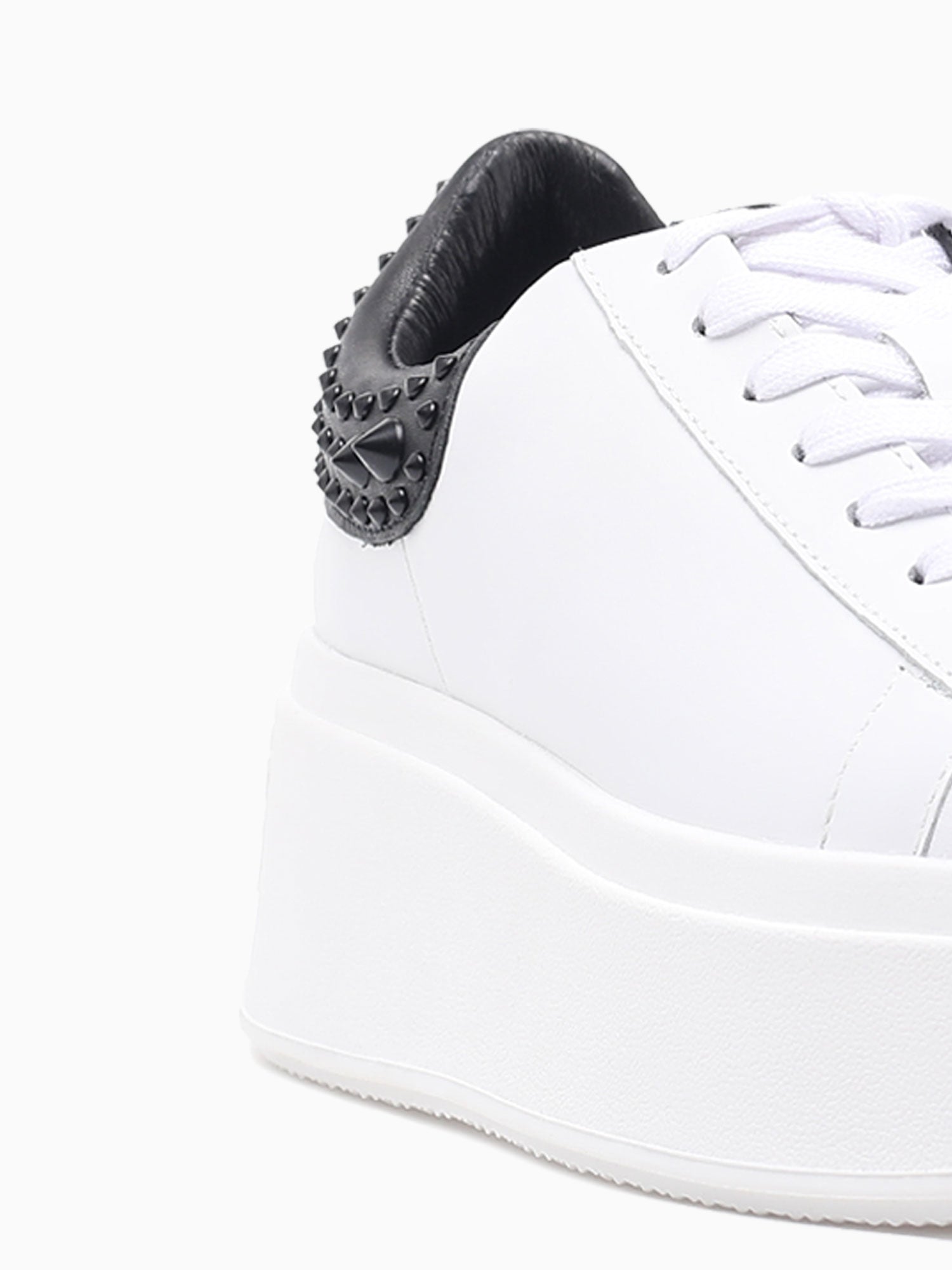 Moby Studs White Black nappa Black / 36 / M