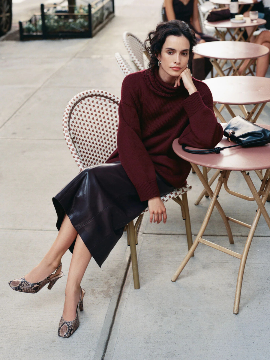 Gessia Rust Suede