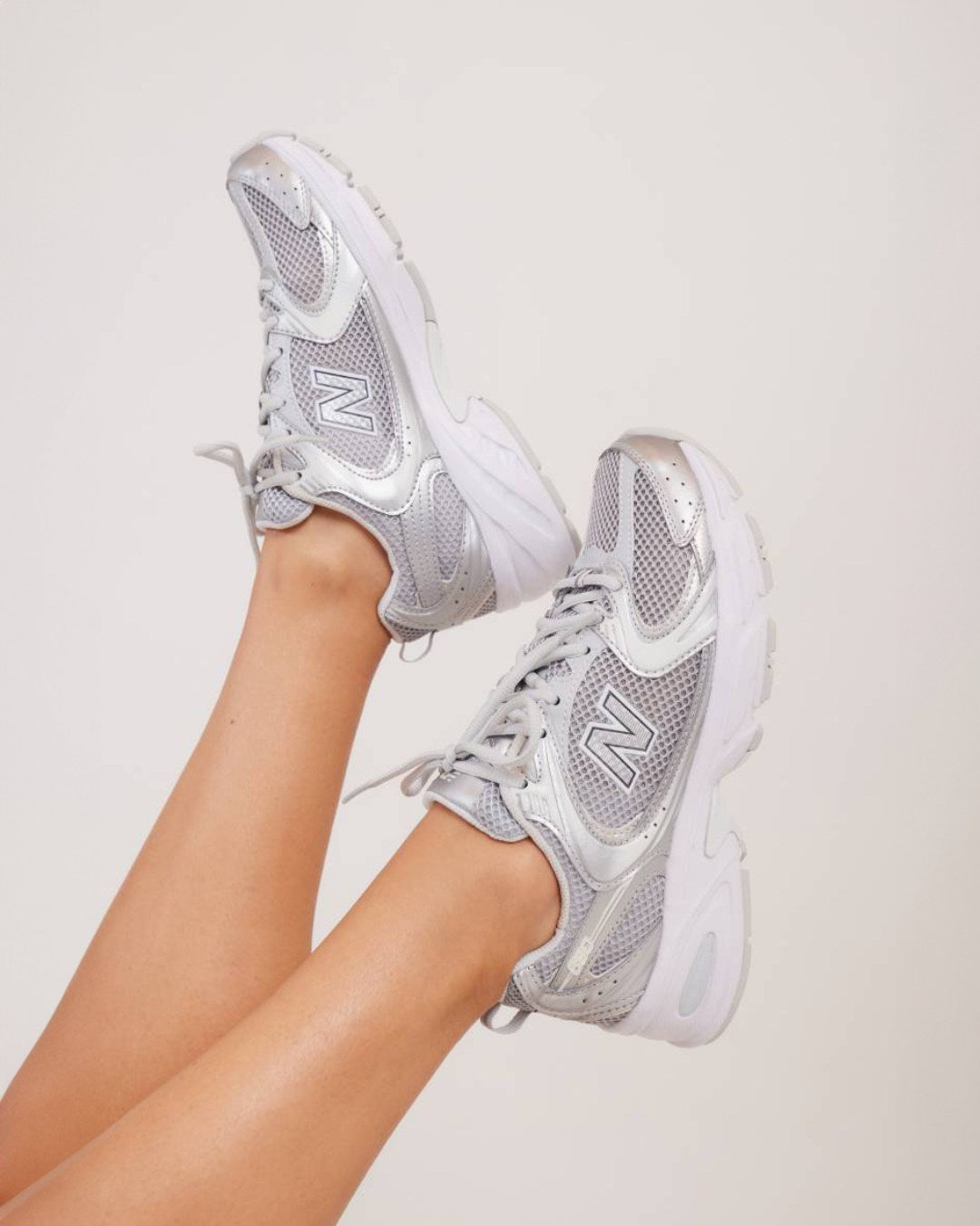 Balance 530 Nb 1500 Blanche 530 Silver Metallic Leather– Novus