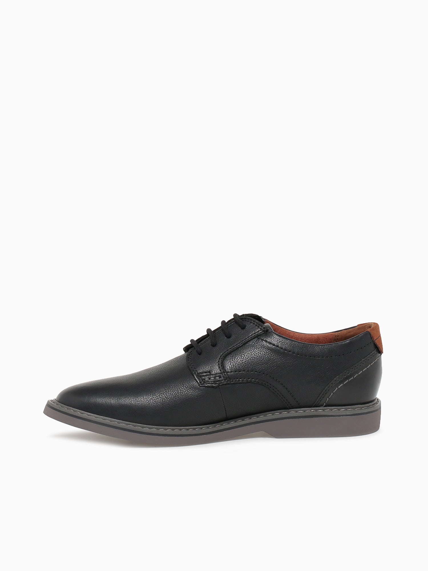 Ratcliff Low Black Leather Black / 7 / M