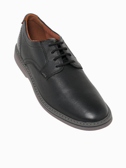 Ratcliff Low Black Leather Black / 7 / M