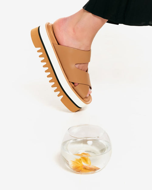 Garner Camel Cowhide