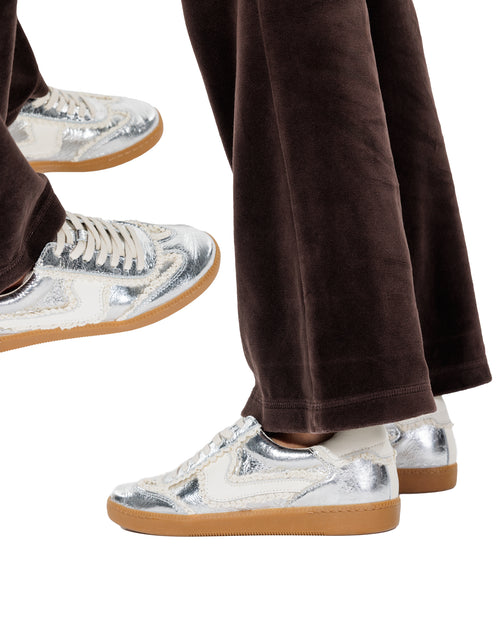 Notice Lace Silver Distressed Leather