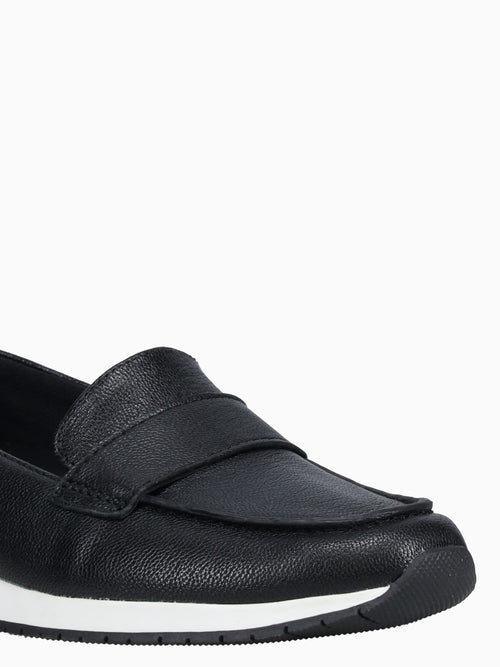 Lucy Black Leather Black / 5 / M