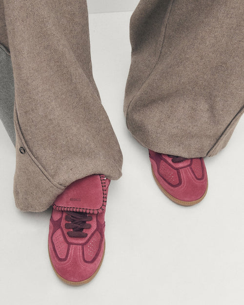 Tb.490 Club Raspberry Suede