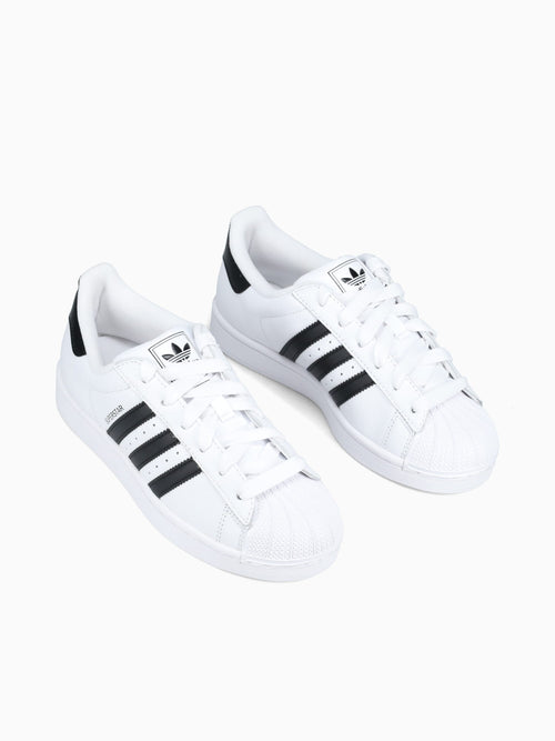 Super Star White Black leather White / 4 / M