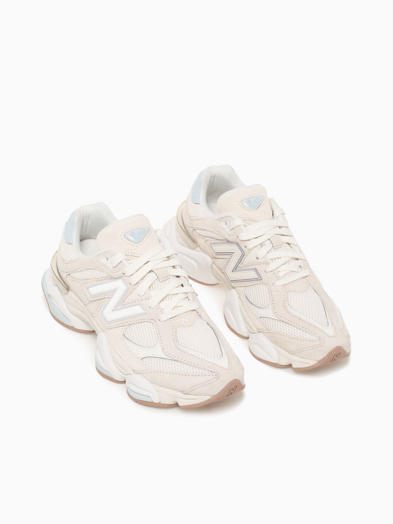 9060 Bisque Suede Natural / 4 / M