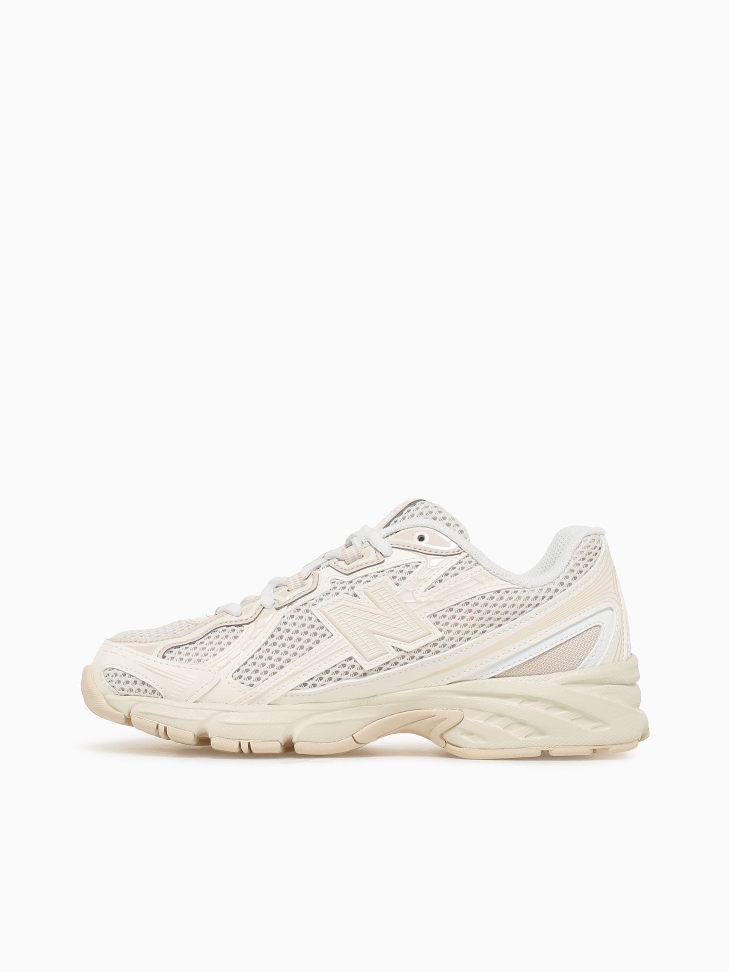 740 Bisque Seasalt leather mesh Off White / 4 / M