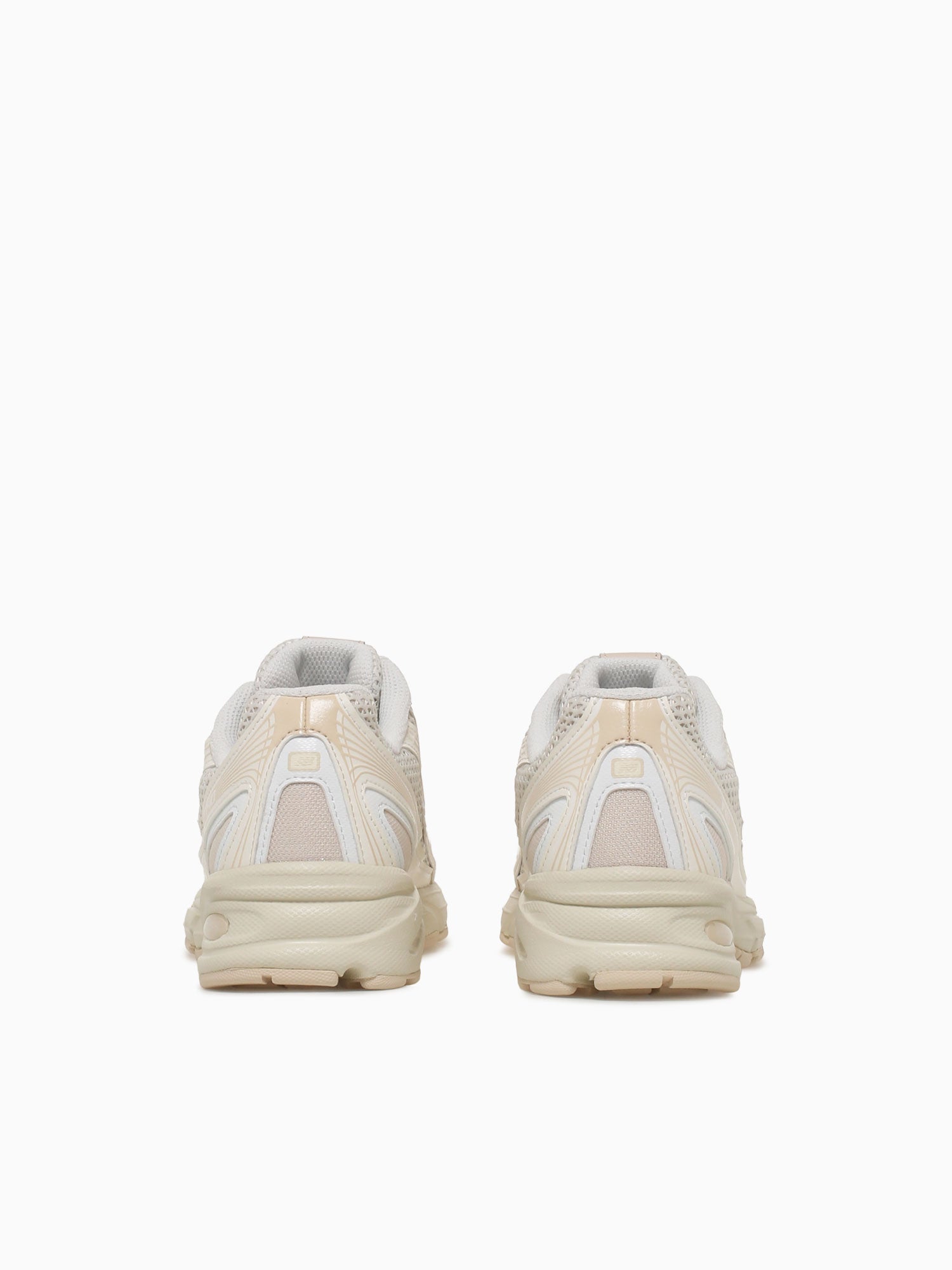 740 Bisque Seasalt leather mesh Off White / 4 / M