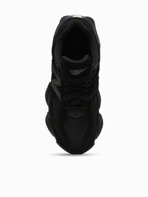 9060 Triple Black Suede Black / 4 / M