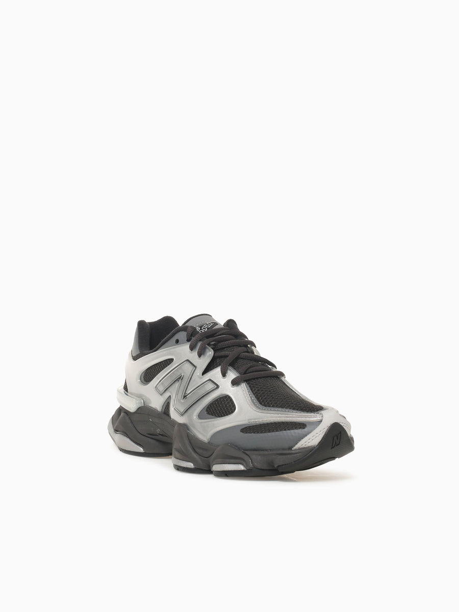 9060 X Silver Metallic Leather Silver / 8 / M