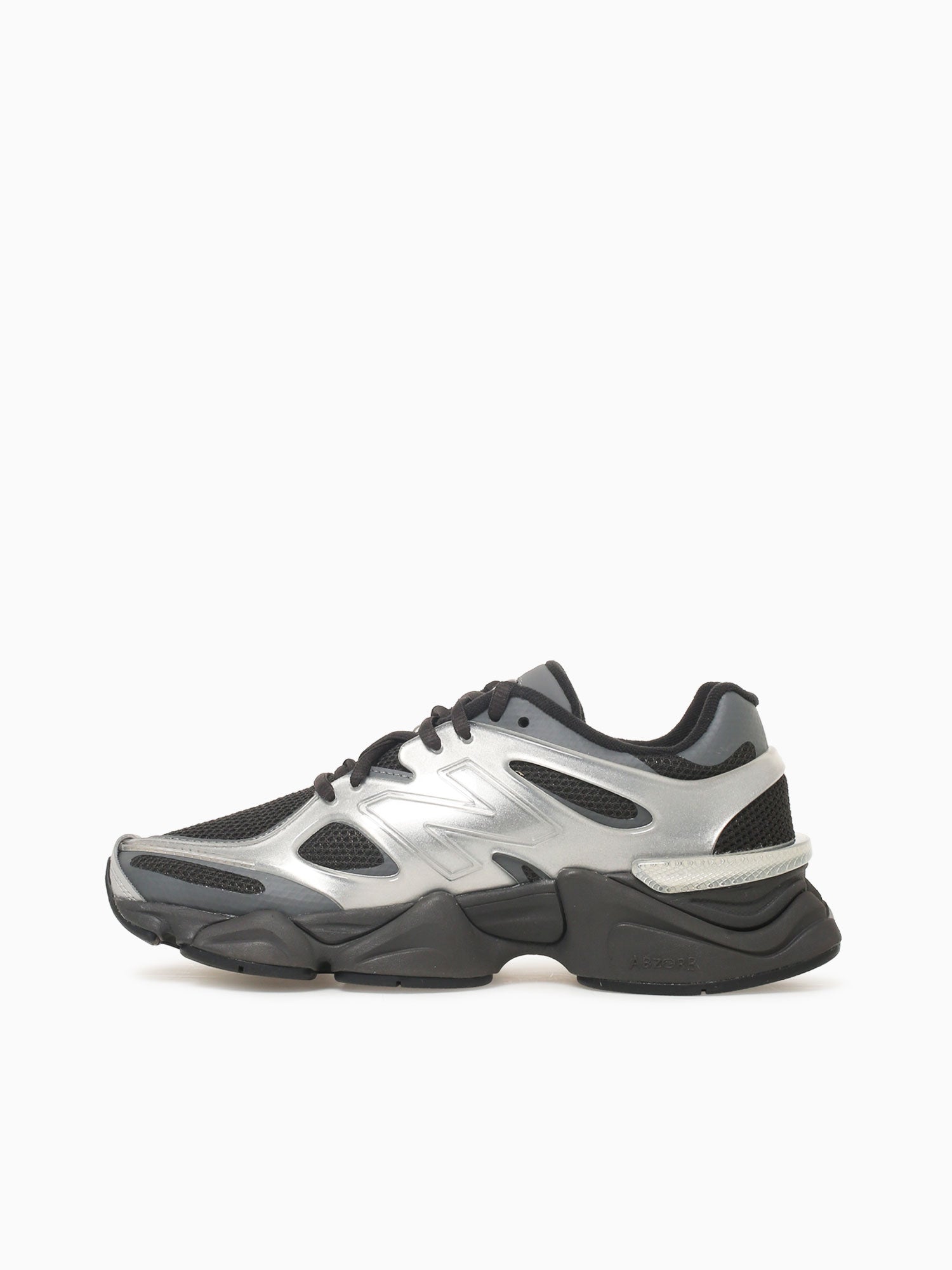 9060 X Silver Metallic Leather Silver / 8 / M