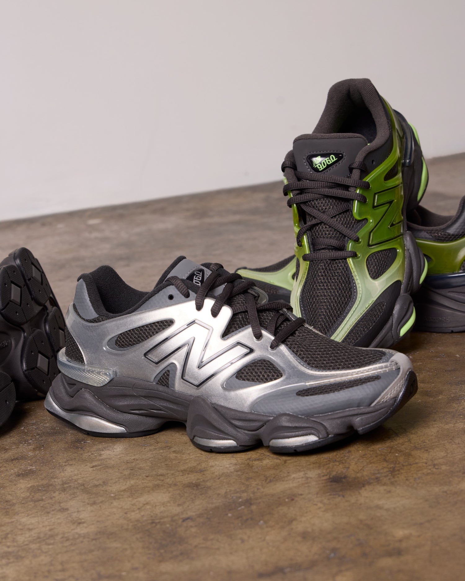 9060 X Silver Metallic Leather