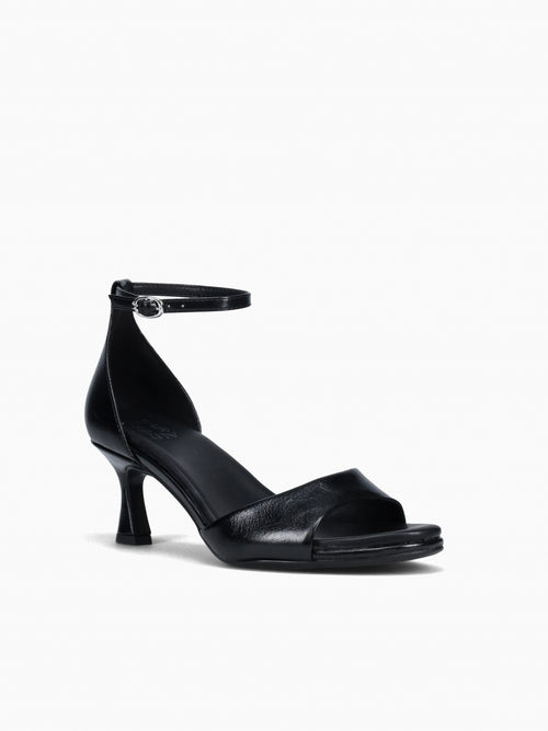 Jules Black Black / 5 / M