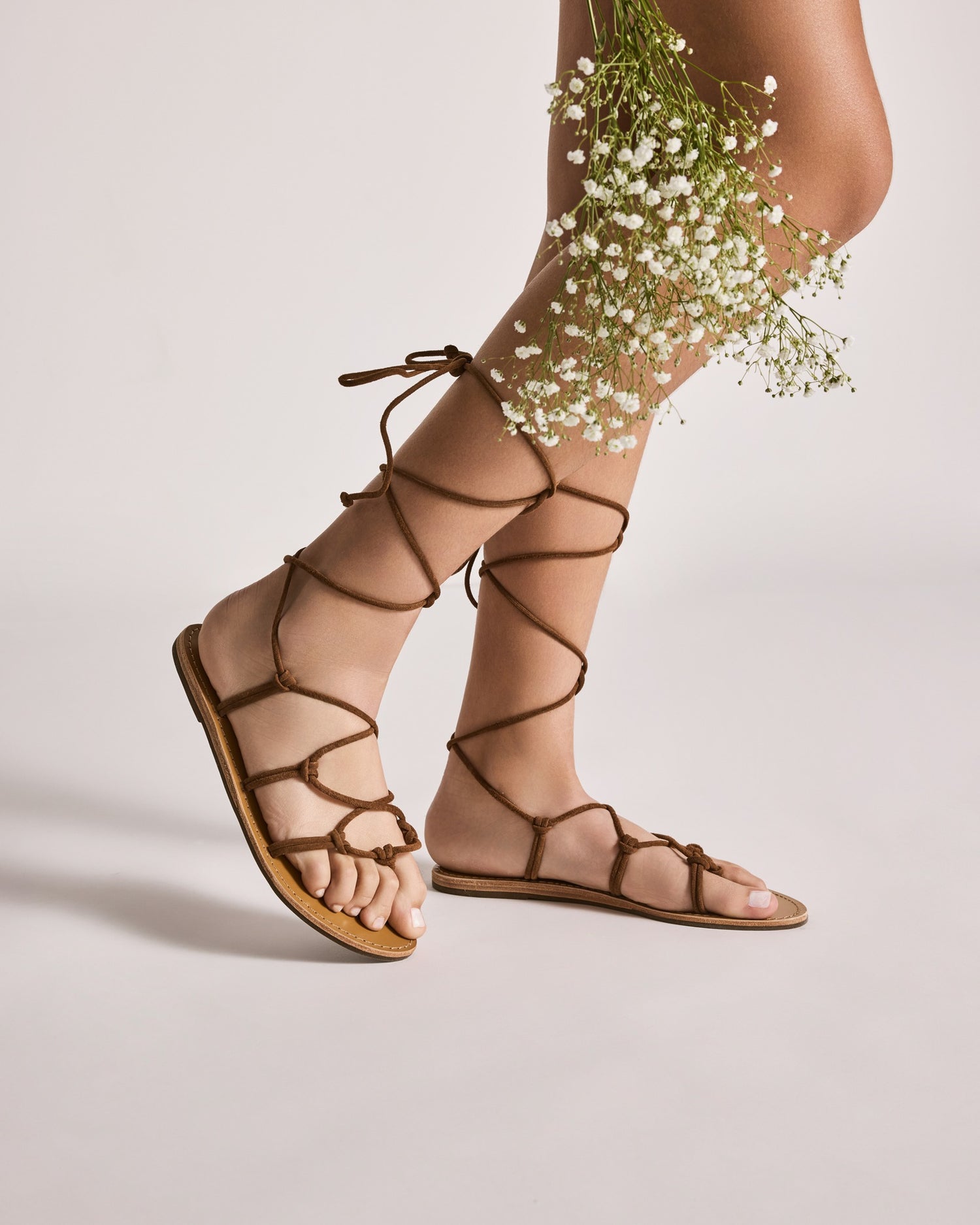 Rolete Brown Suede