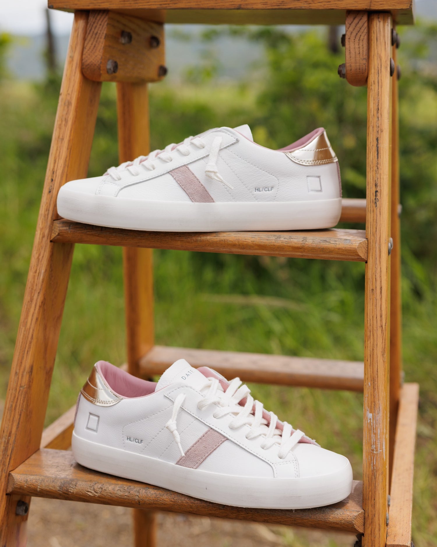 Hill Low White Rose leather