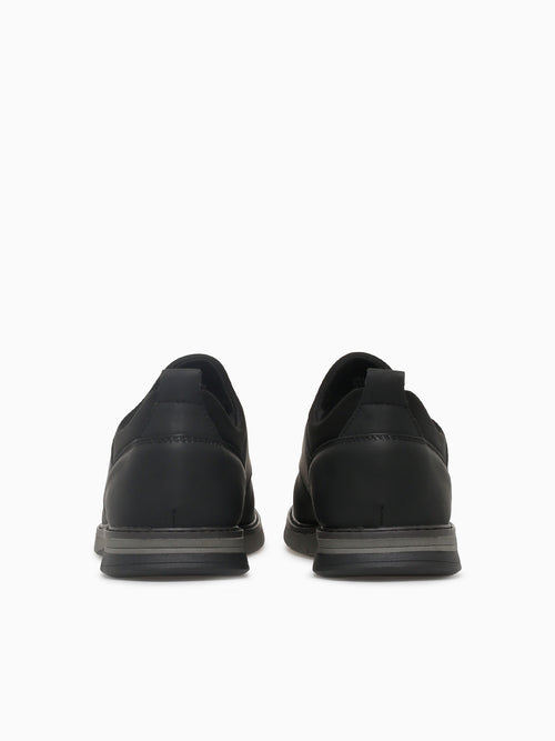 Rodrick Black Nubuck Black / 7 / M