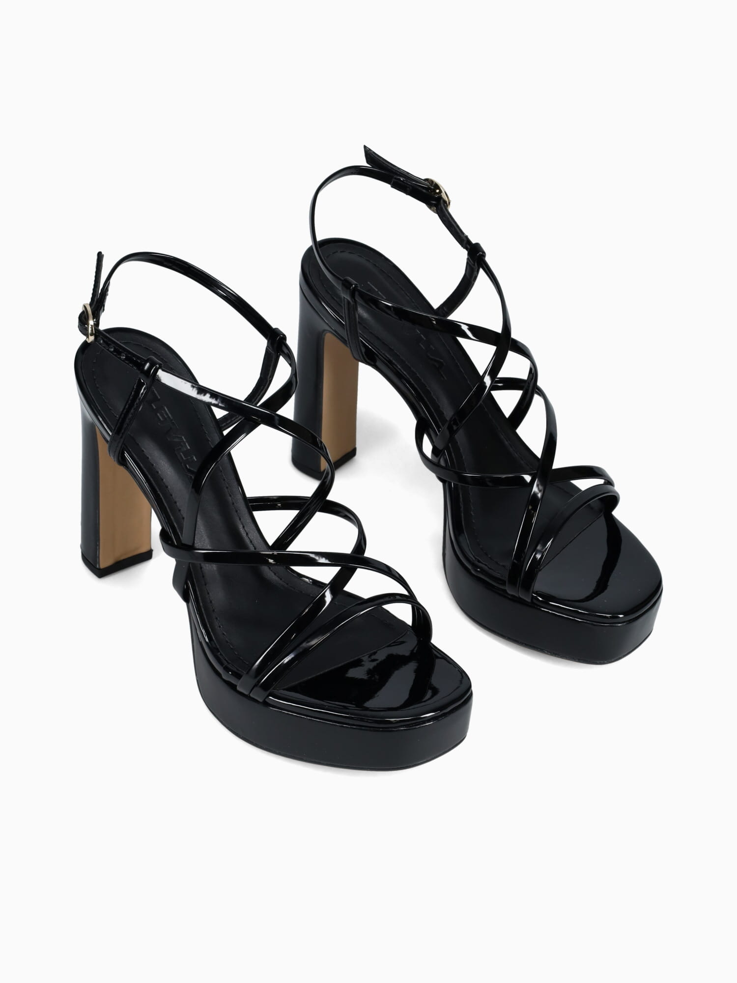 Akiko Black Verniz Black / 5 / M