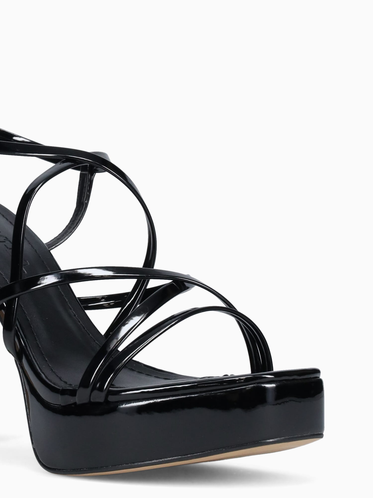 Akiko Black Verniz Black / 5 / M