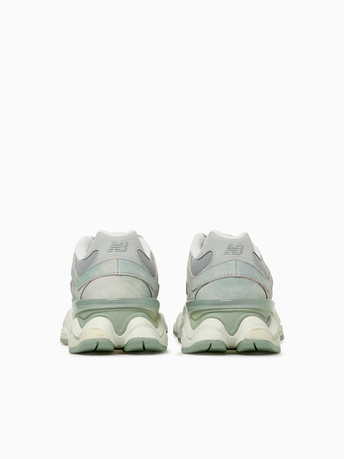 9060 Mosai Green suede Light Green / 4 / M
