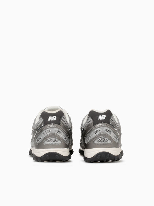 204l Silver Metallic Leather Silver / 4 / M